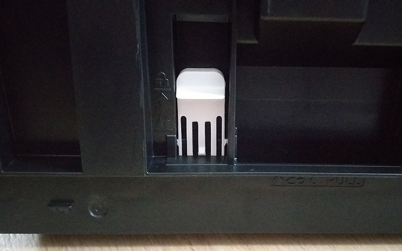 Daikin MCK70ZW - Sicherheitsverriegelung der Filterbefestigungseinheit