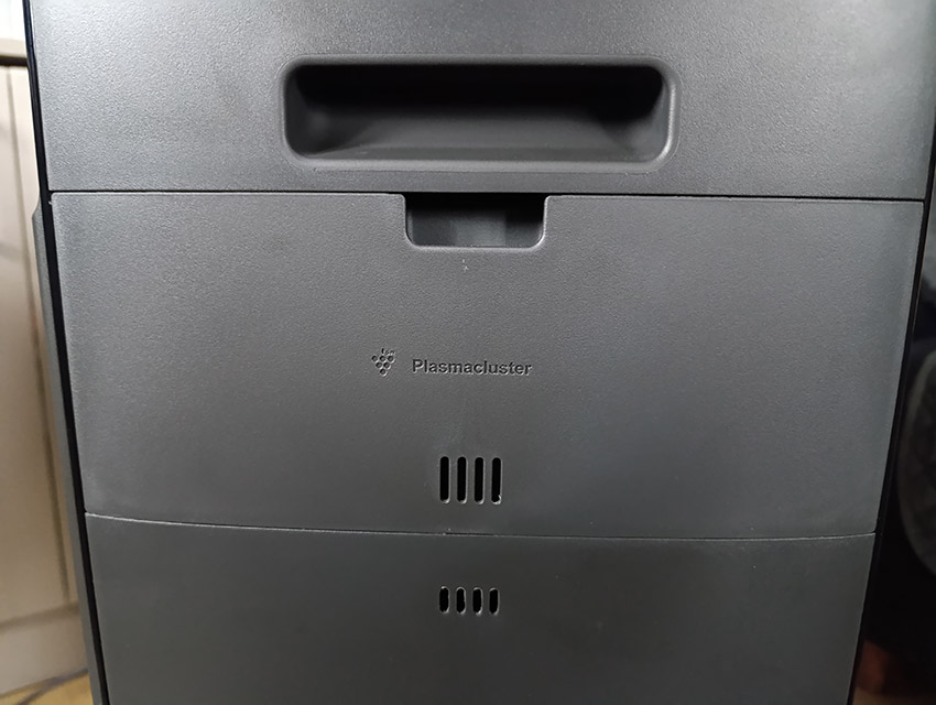 Sharp KI-TX100EU-H – Seitenansicht zur Generatorseite