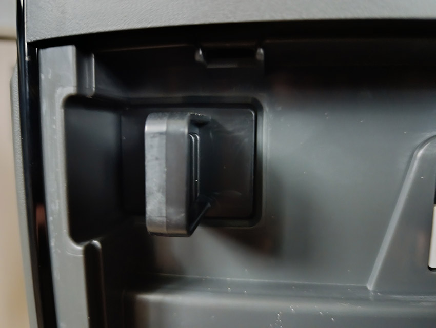 Sharp KI-TX100EU-H – Ionengenerator im Gehäuse