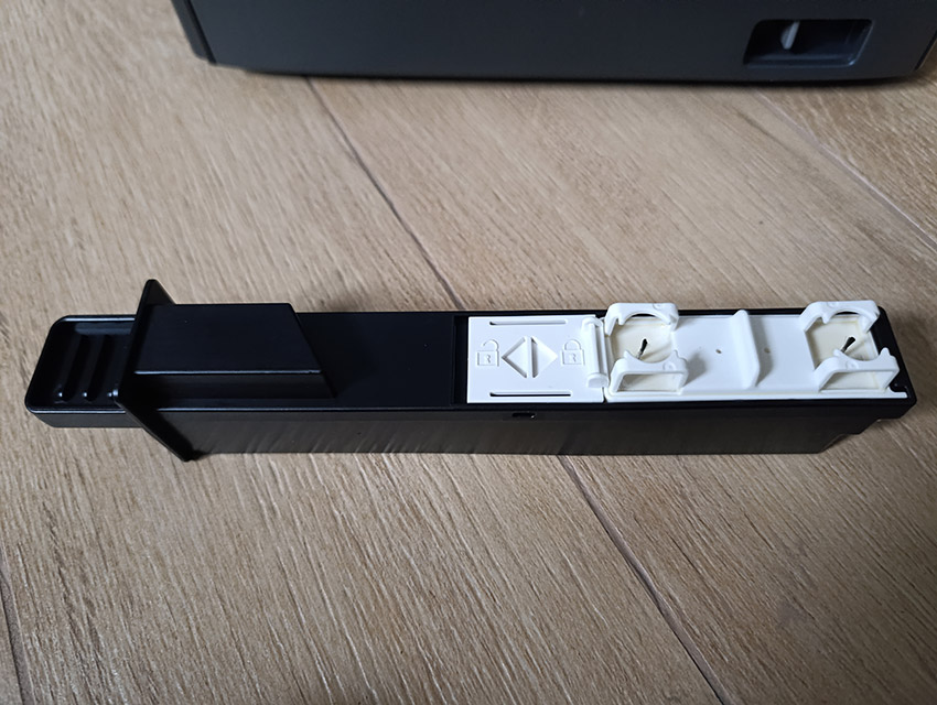 Sharp KI-TX100EU-H – Schublade des Ionengenerators