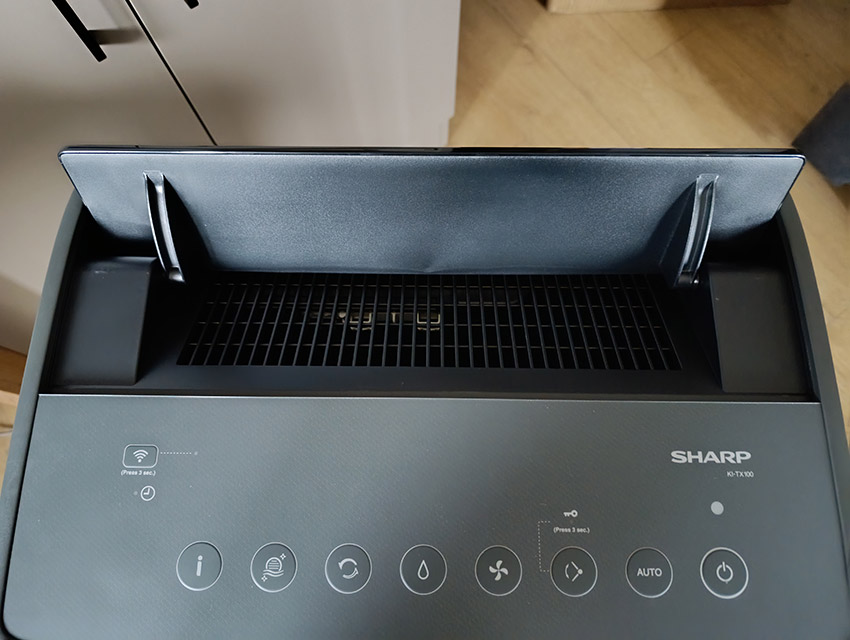 Sharp KI-TX100EU-H – geöffnete Luftauslassklappe