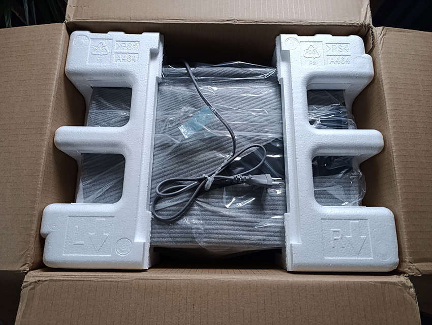 Sharp KI-TX100EU-H – im Karton