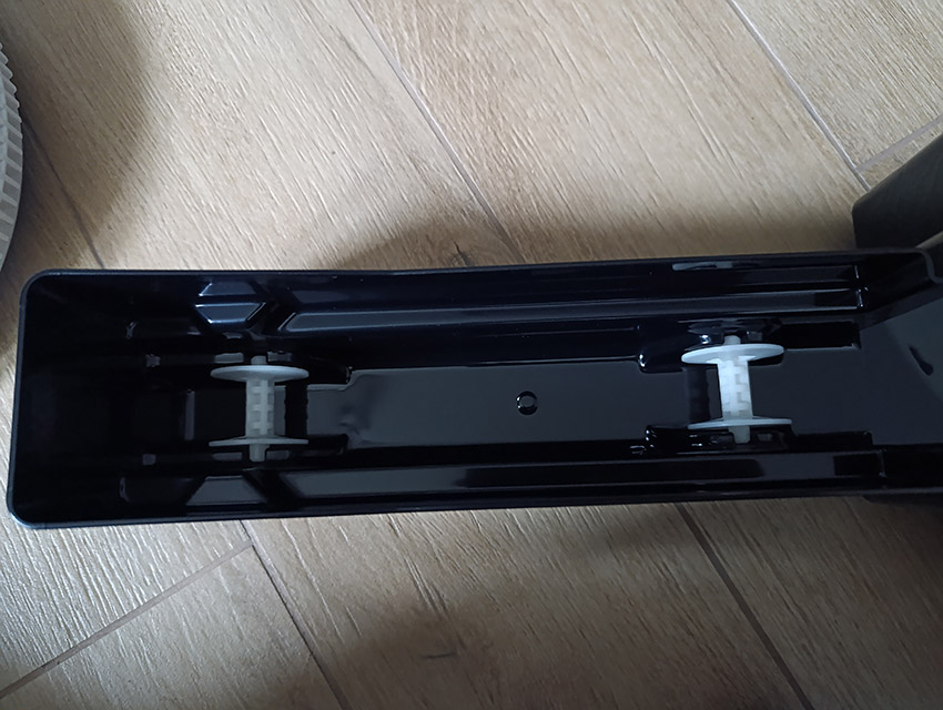 Sharp KI-TX100EU-H – Wanne mit Filterrollen