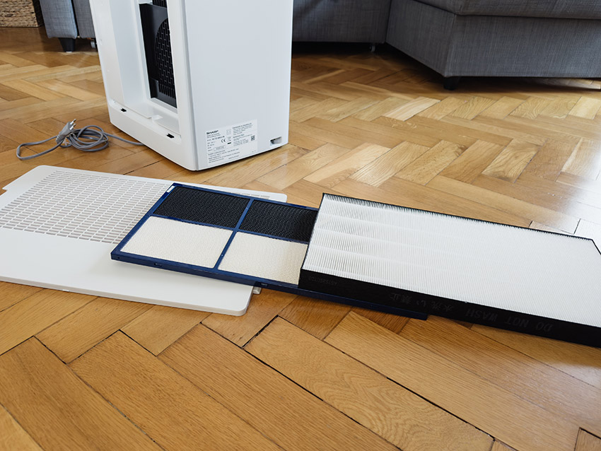 HEPA-H13-Filter und Aktivkohlefilter des Sharp KI-TX100EU-W
