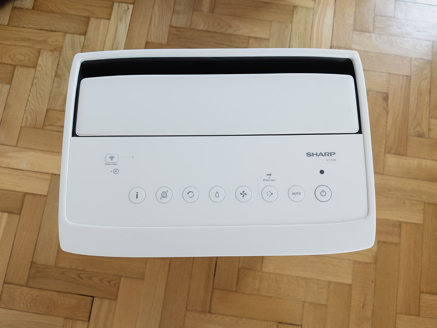 Bedienfeld des Sharp KI-TX100EU-W mit Touch-Tasten
