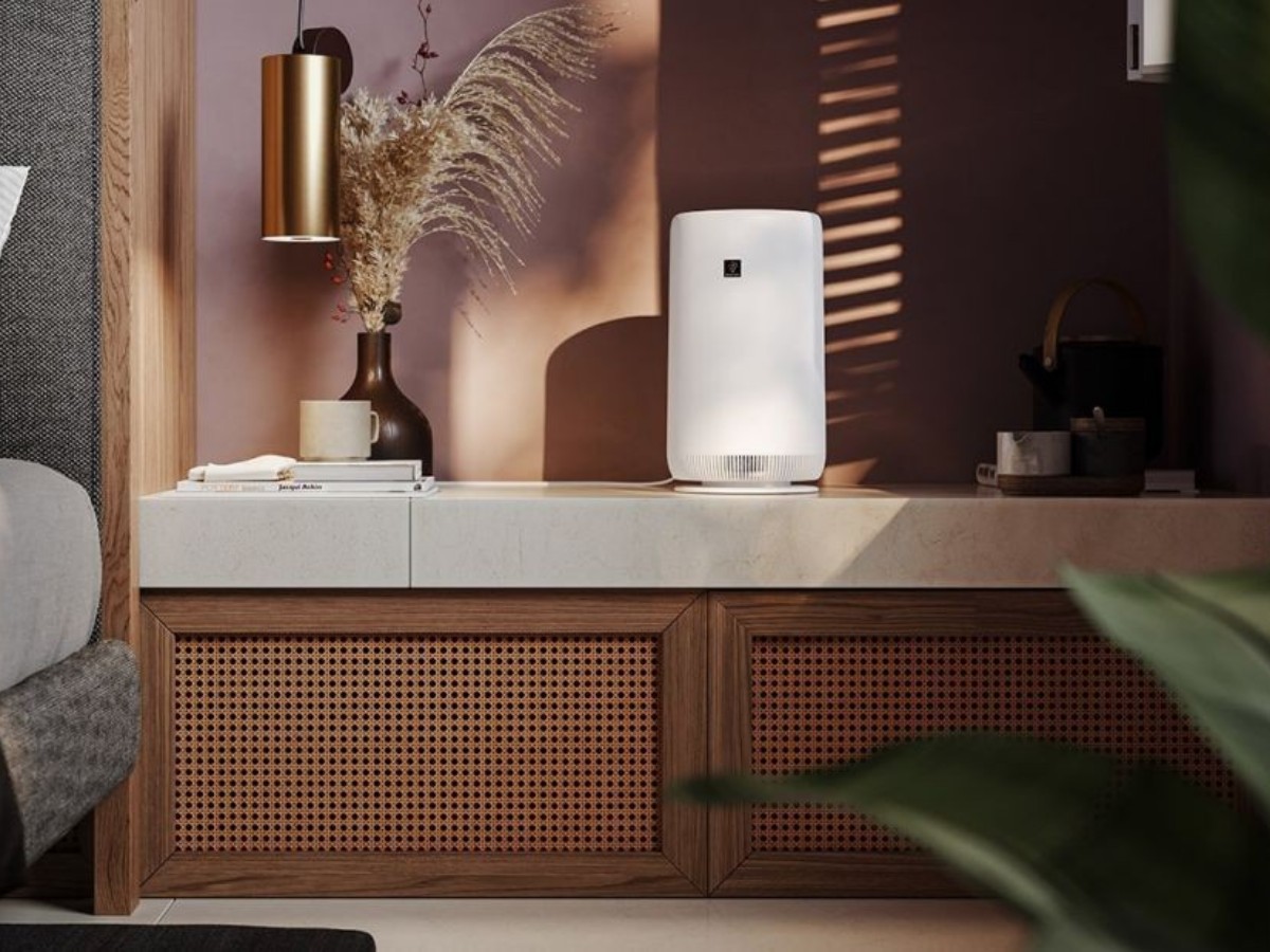 Sharp UA-PN1E-W – stilvolle Integration im Schlafzimmer