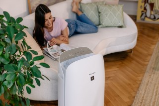 Sharp UA-KCP100E-W - Lifestyle-Foto