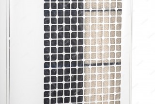 Sharp KC-G50EUW Vorfilter, darunter Aktivkohlefilter